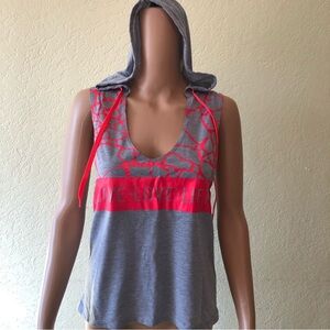 Energie Women’s Size M Activewear Cross Back Hoodie Tank-Top Grey/Red Athletic